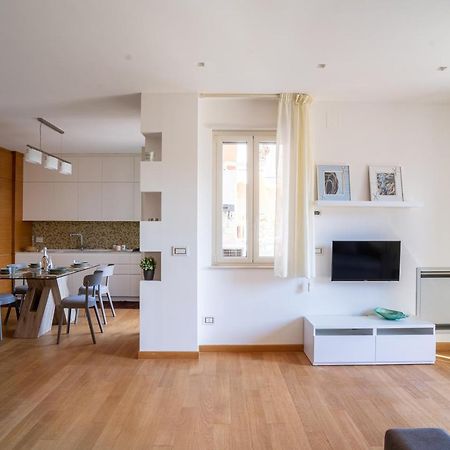 Dimora Montereale Near The Sea Apartment Трани Екстериор снимка