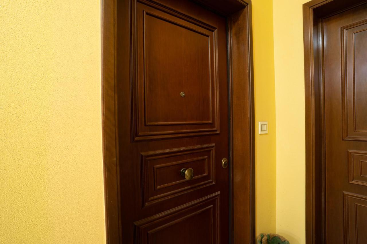 Dimora Montereale Near The Sea Apartment Трани Екстериор снимка