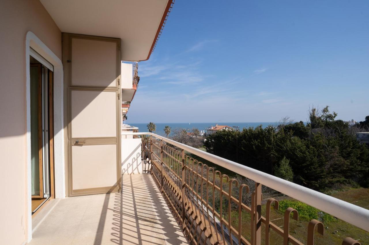 Dimora Montereale Near The Sea Apartment Трани Екстериор снимка