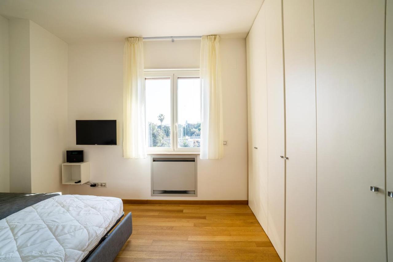 Dimora Montereale Near The Sea Apartment Трани Екстериор снимка