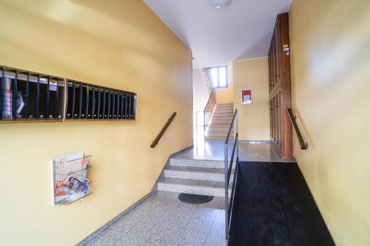 Dimora Montereale Near The Sea Apartment Трани Екстериор снимка