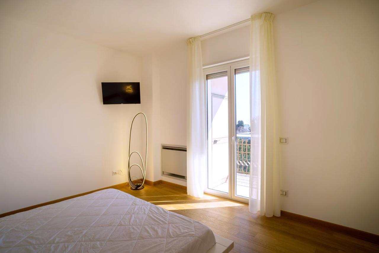 Dimora Montereale Near The Sea Apartment Трани Екстериор снимка